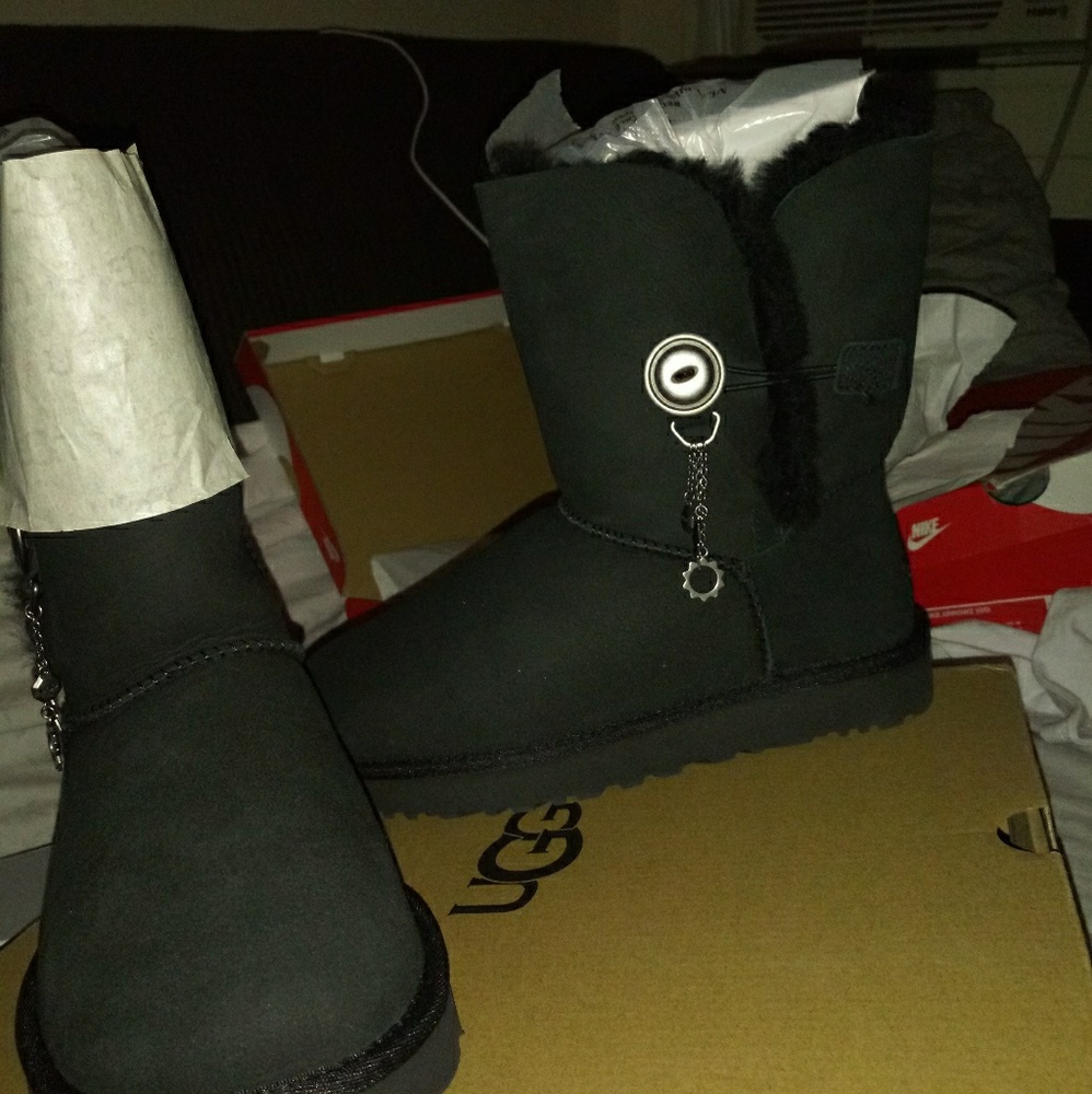 Ugg